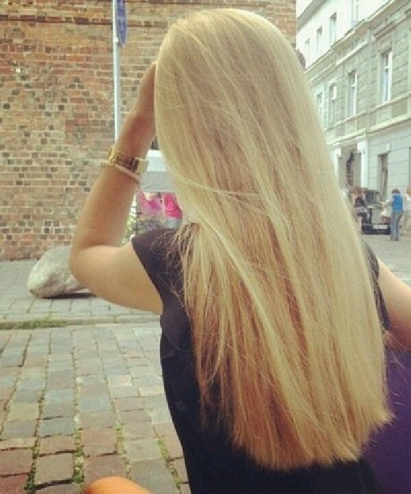 Блонд краснодар. Блондинка с длинными волосами. Девушки блондинки с длинными волосами. Красивые длинные светлые волосы. Красивая блондинка со спины.