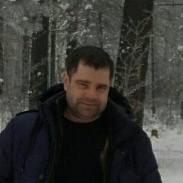 белый 42 года.