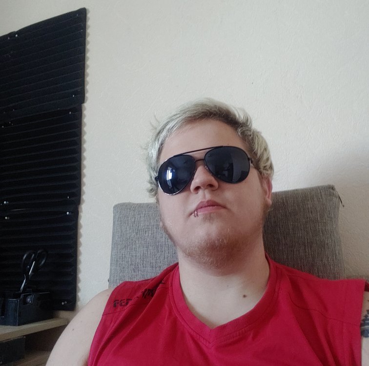 The strix the originals. Elijah crowe лицо. Dan white actor. Elijah crowe. Маркус кроу.