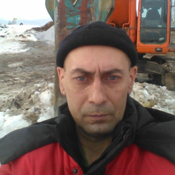 Михалыч 49 ютуб. Андрей михалыч михайлов. константин михалыч челябинскот48 да 50 лет.