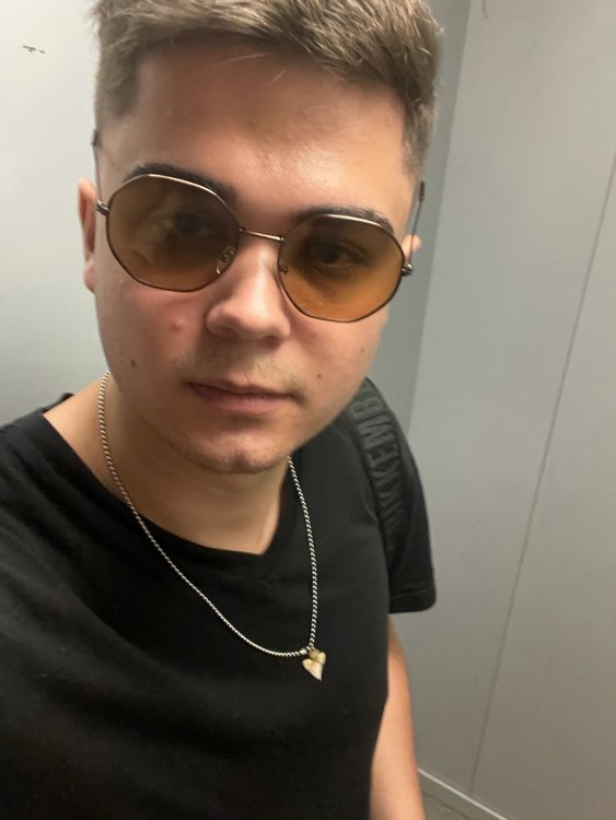 22 гена. Гена радышев москва. 1995. Гена из 22 года. 22 гена.