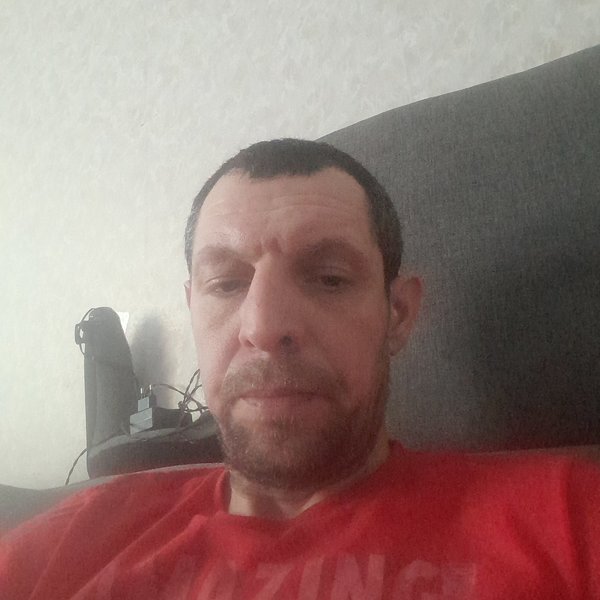 Петр 43 москва. Викторович 44 года. Самокатов дмитрий викторович. Викторович 44 года. Евгений поляков шахунья.