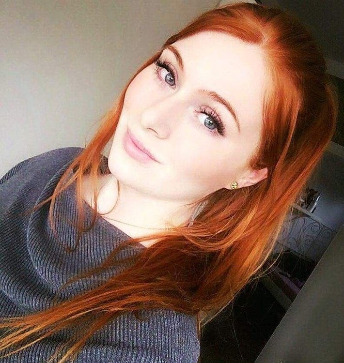 Рыжий цвет волос девушки. Обычная рыжеволосая девушка. Милая рыжая девушка. Селфи рыжей девушки. Оля рыжуля.