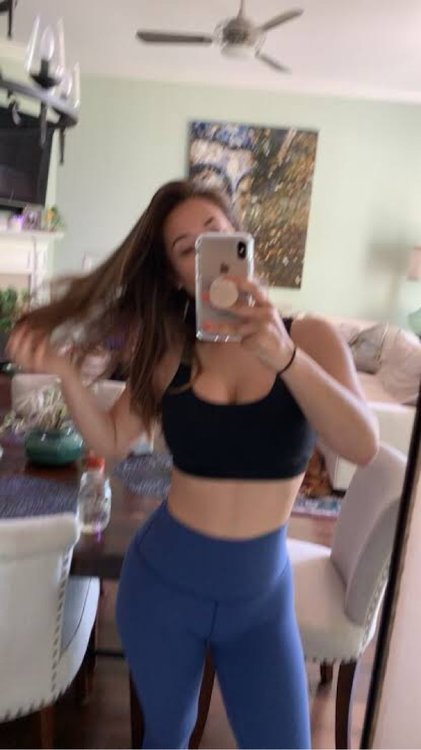 Eva Lovia 4 width= Eva Lovia 4